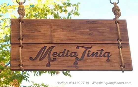 Làm bảng hiệu gỗ homestay